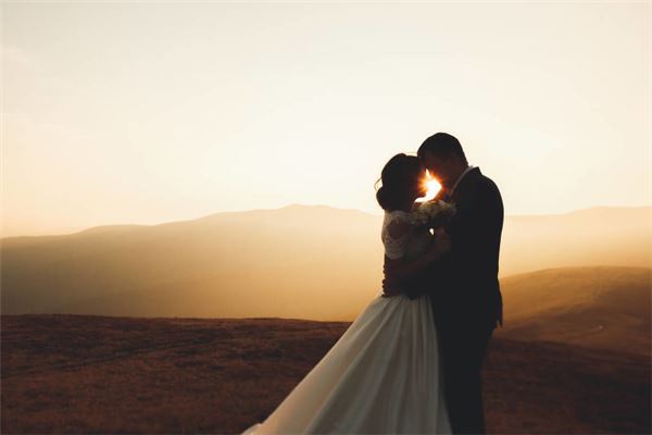 夫妻关系不好的长痣部位(无名指有痣的女人婚姻)插图