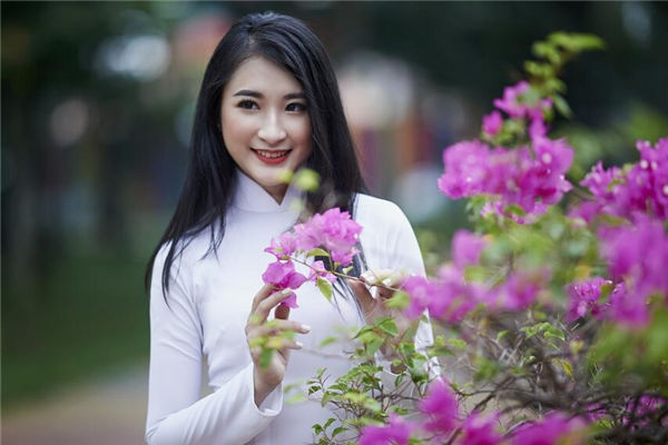 女人鼻子大好运势好吗(鼻子太宽太低的女命)插图