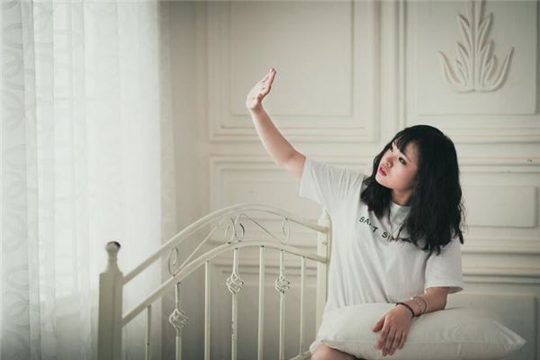 女人老运好的面相(一生坎坷的女人面相)插图