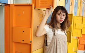 眉毛粗散的人面相(眉毛浓而粗的女人面相)缩略图 眉毛粗散的人面相(眉毛浓而粗的女人面相)缩略图