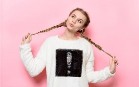 女人耳朵长痣代表什么(耳朵痣的位置表示什么)缩略图 女人耳朵长痣代表什么(耳朵痣的位置表示什么)缩略图