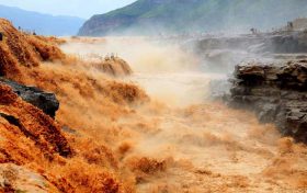 梦见看见黄河水是什么意思 梦见黄河水什么意思啊缩略图 梦见看见黄河水是什么意思 梦见黄河水什么意思啊缩略图