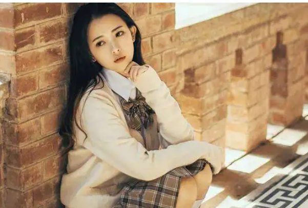 摩羯座是月亮星座吗(为什么女生月亮星座在摩羯不好)插图