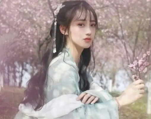 10月24日天蝎女的上升星座 10月25日天蝎女上升星座是什么插图