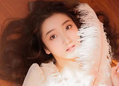 摩羯男最宠爱的星座女易安居(摩羯男最想娶的星座女)插图