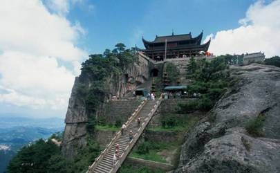 晚年必暴富的4大生肖是什么？ 生肖马和猪晚年暴富插图