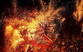 生辰八字称骨算命:土命适合做什么行业缩略图 生辰八字称骨算命:土命适合做什么行业