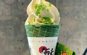 额头有竖纹的女人面相 额头上有竖纹能通灵吗缩略图 额头有竖纹的女人面相 额头上有竖纹能通灵吗