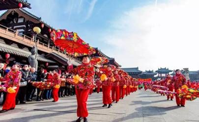 背后长痣的位置和命运 勇者痣和巨富痣是什么插图
